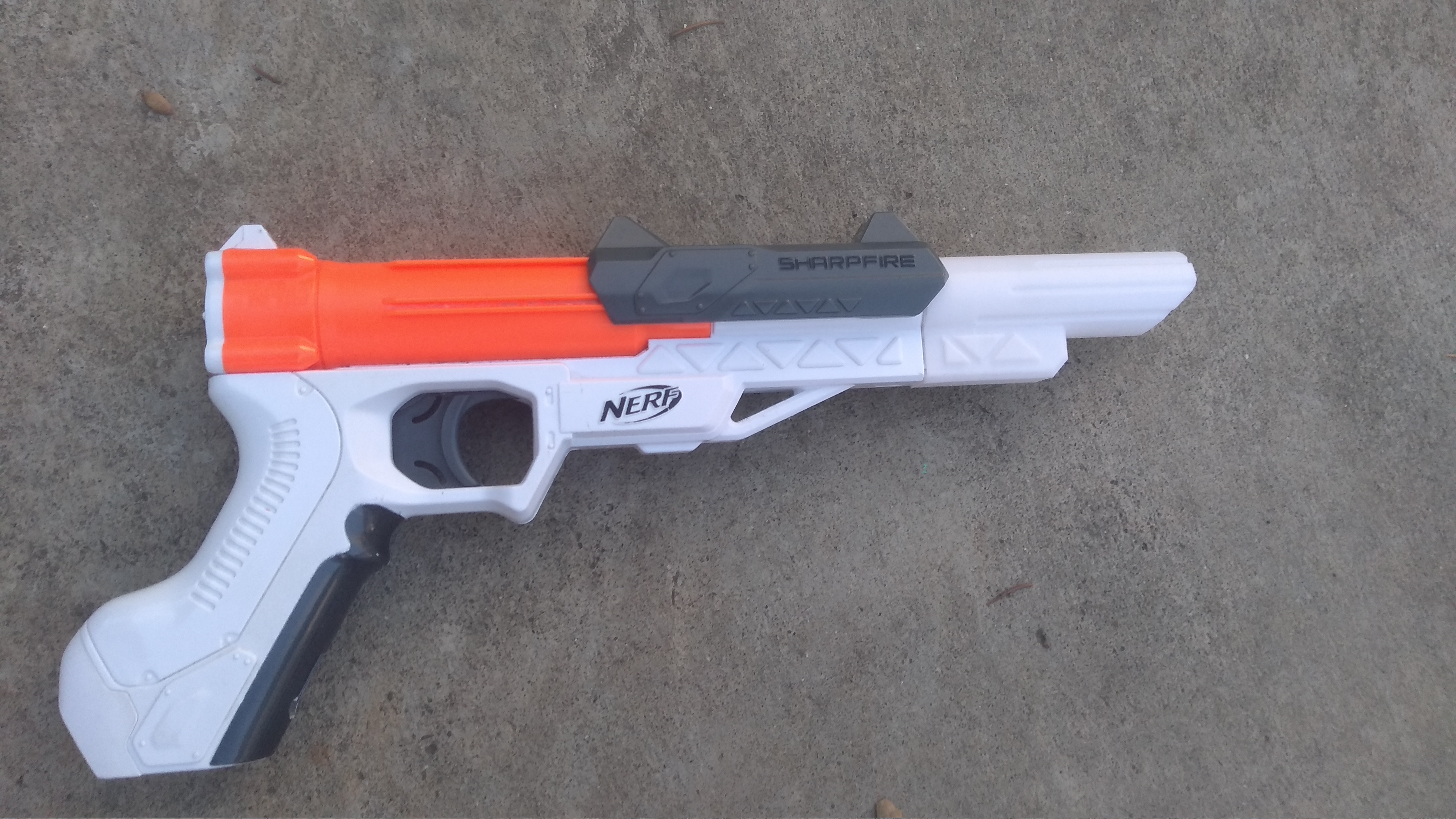 Picture of the Nerf Sharpfire blaster